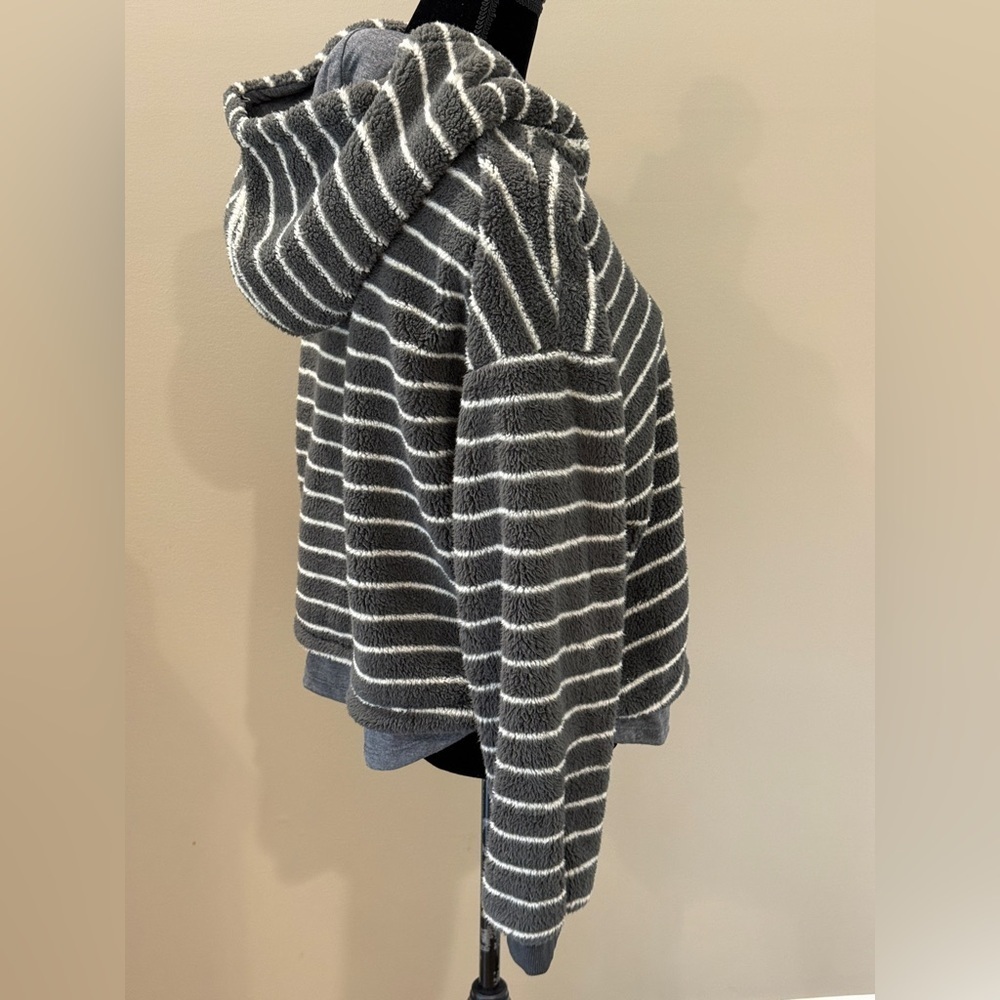 Women’s VINTAGE HAVANA Grey & white striped hooded fleece pullover- Size Medium - Picture 4 of 9